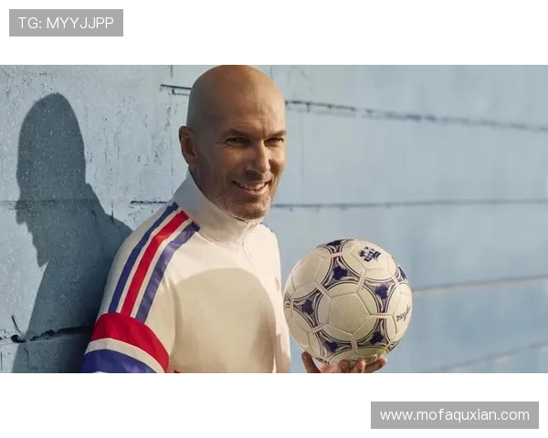 多重身份的足球巨星们:他们的名字背后隐藏的故事与传奇